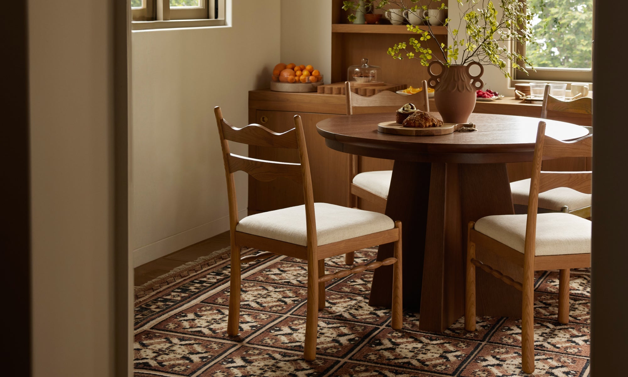 Soft Artisanal Dining Nook Design Inspiration
