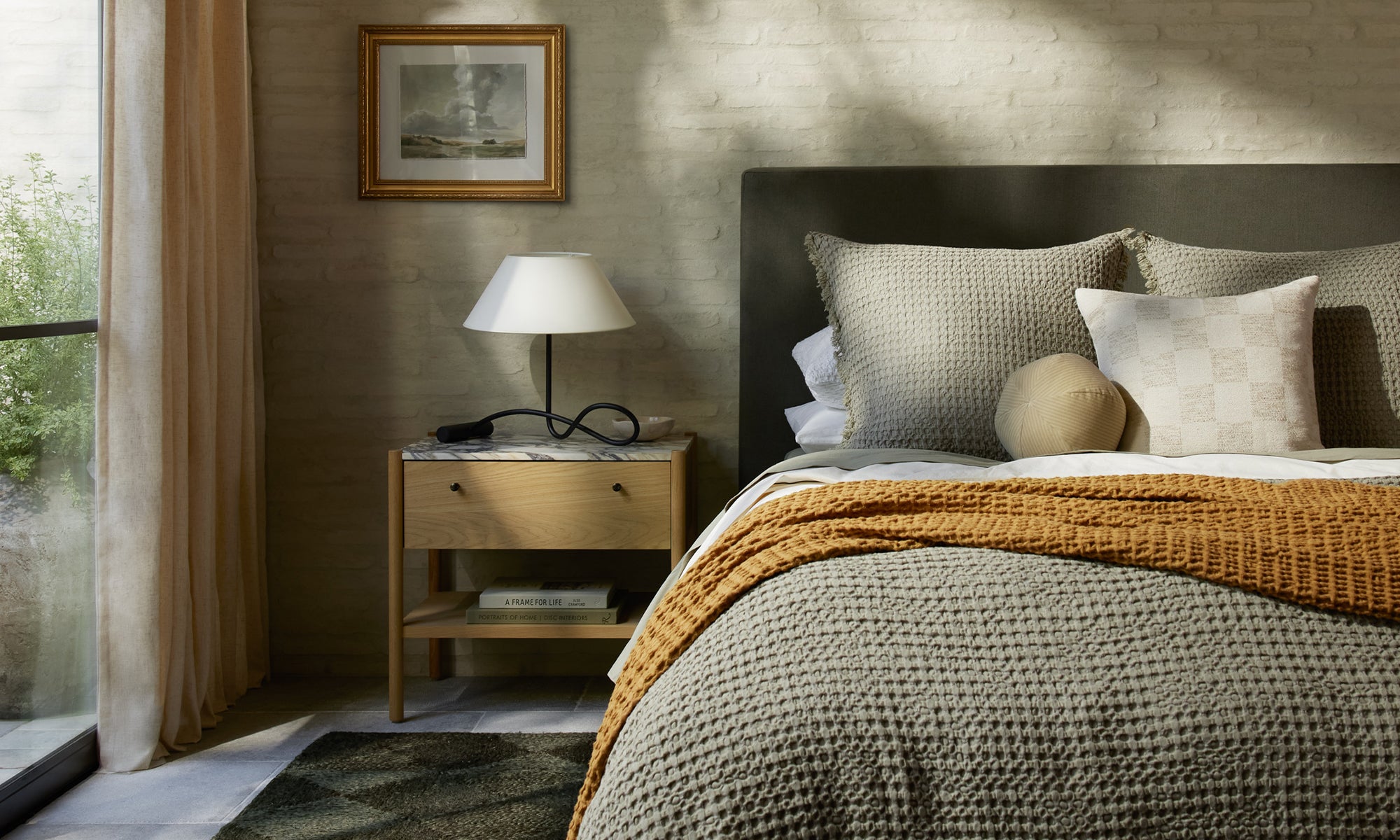 A Tranquil + Deep Green Bedroom Look