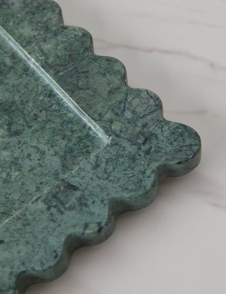 #color::emerald-marble