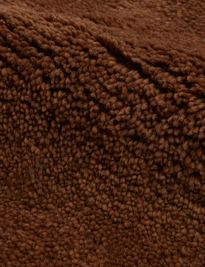 Close up of the pile of the Koukero irregular shaped fringe wool area rug
