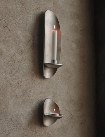 #color::silver #size::tall