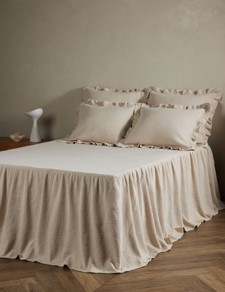 #size::queen #size::king | Vekki relaxed cotton bedspread