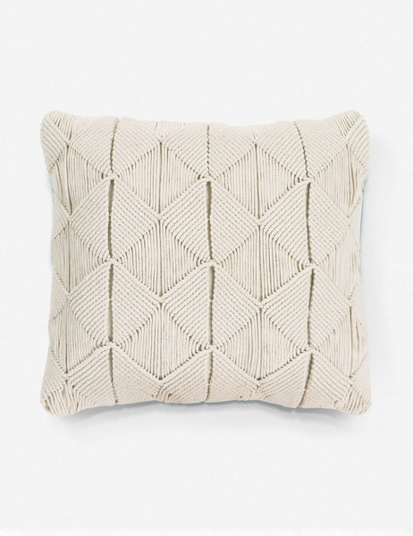 #color::default-title #size::18--x-18-#size::20--x-20- #size::22--x-22- #insert::Down #insert::polyester | Cantara cream Pillow with dimensional geometric diamond design