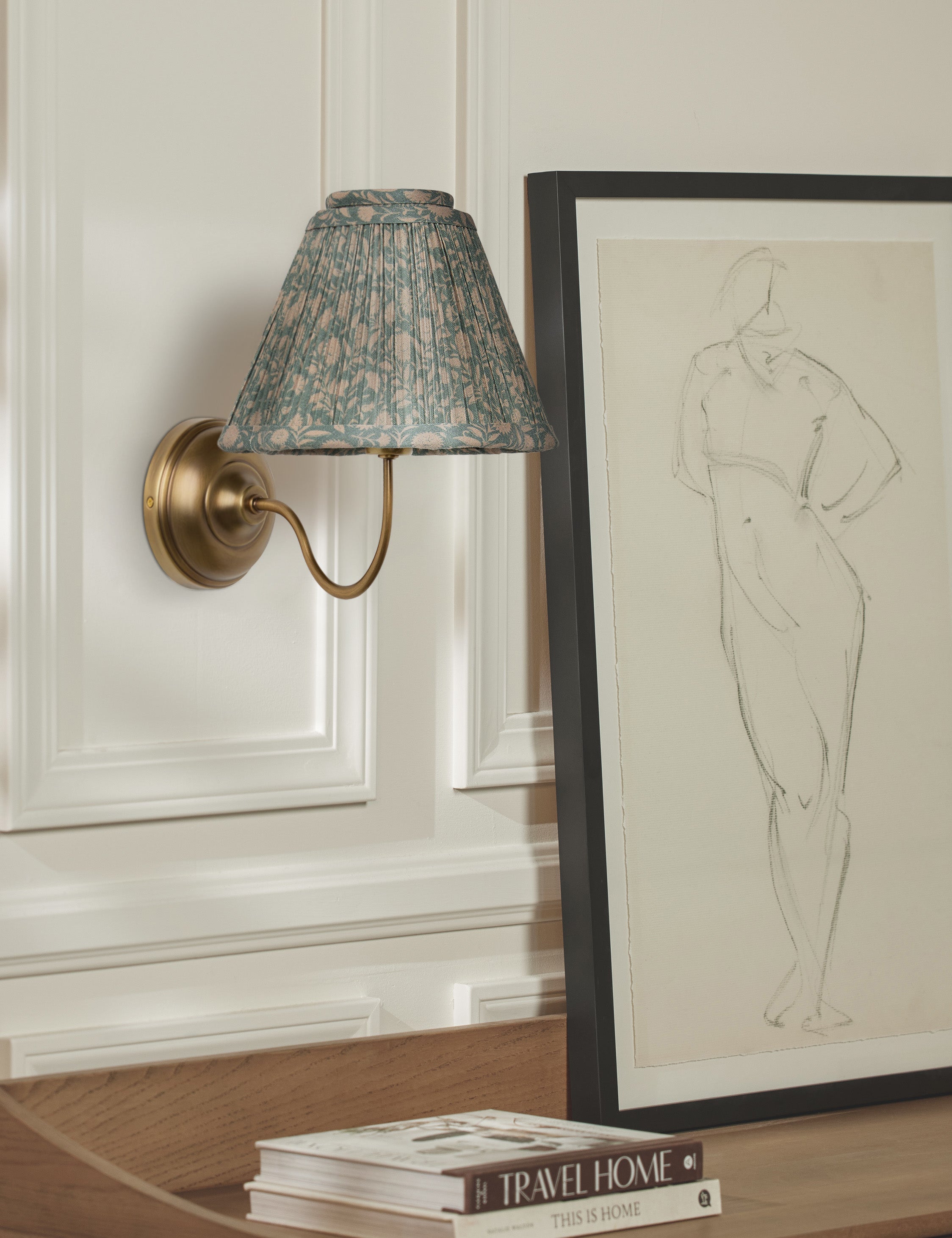 Lulu and Georgia Jordan Sconce - Thumbnail 5