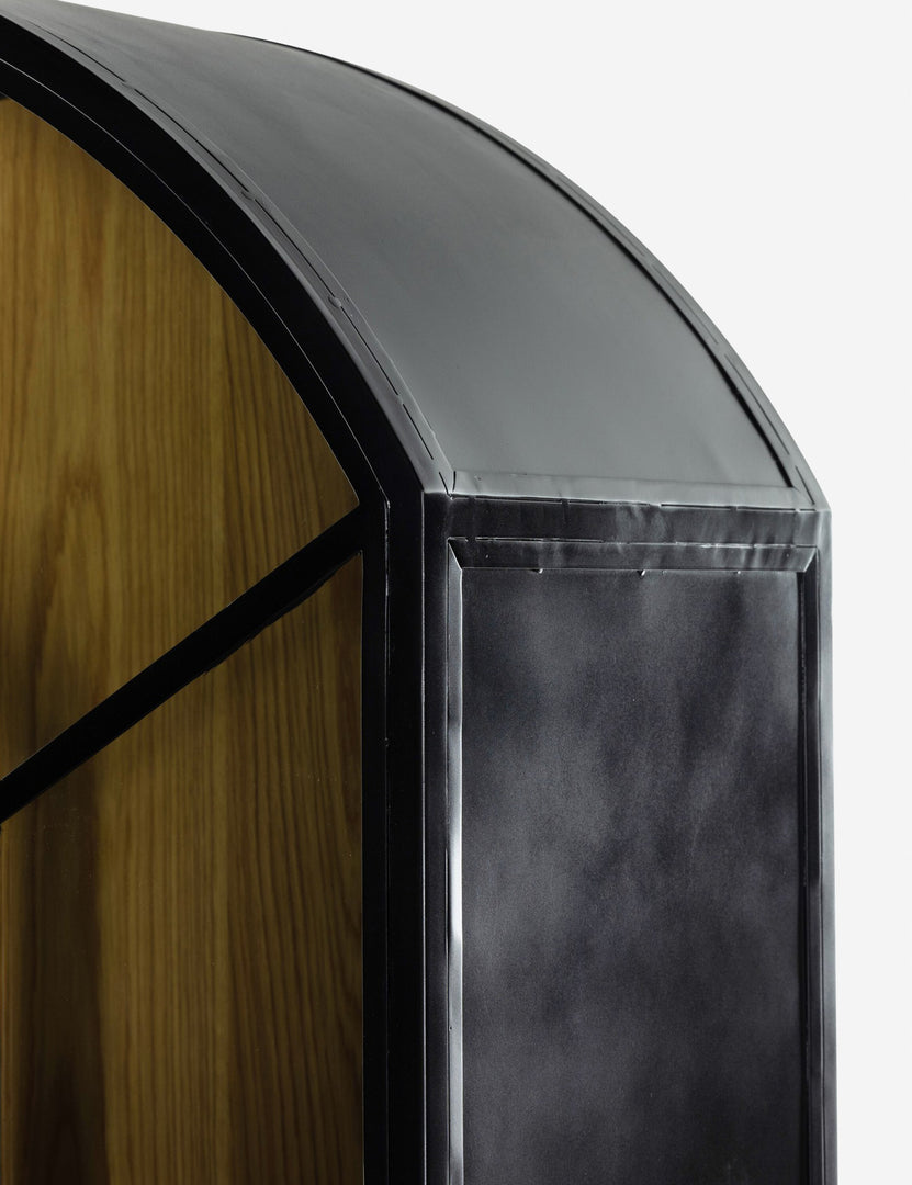 #color::black-and-natural