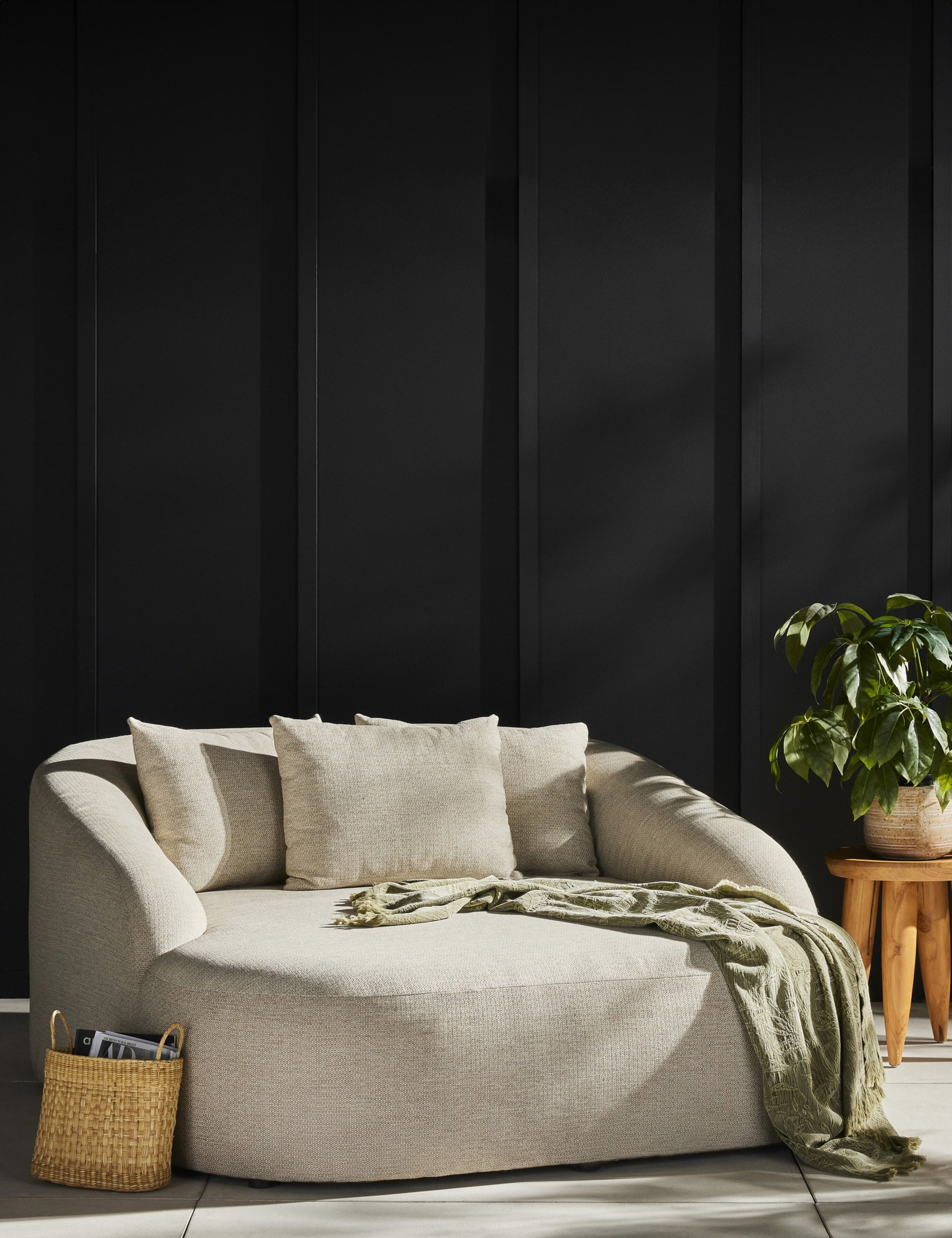 Palma Indoor / Outdoor Daybed - Thumbnail 3