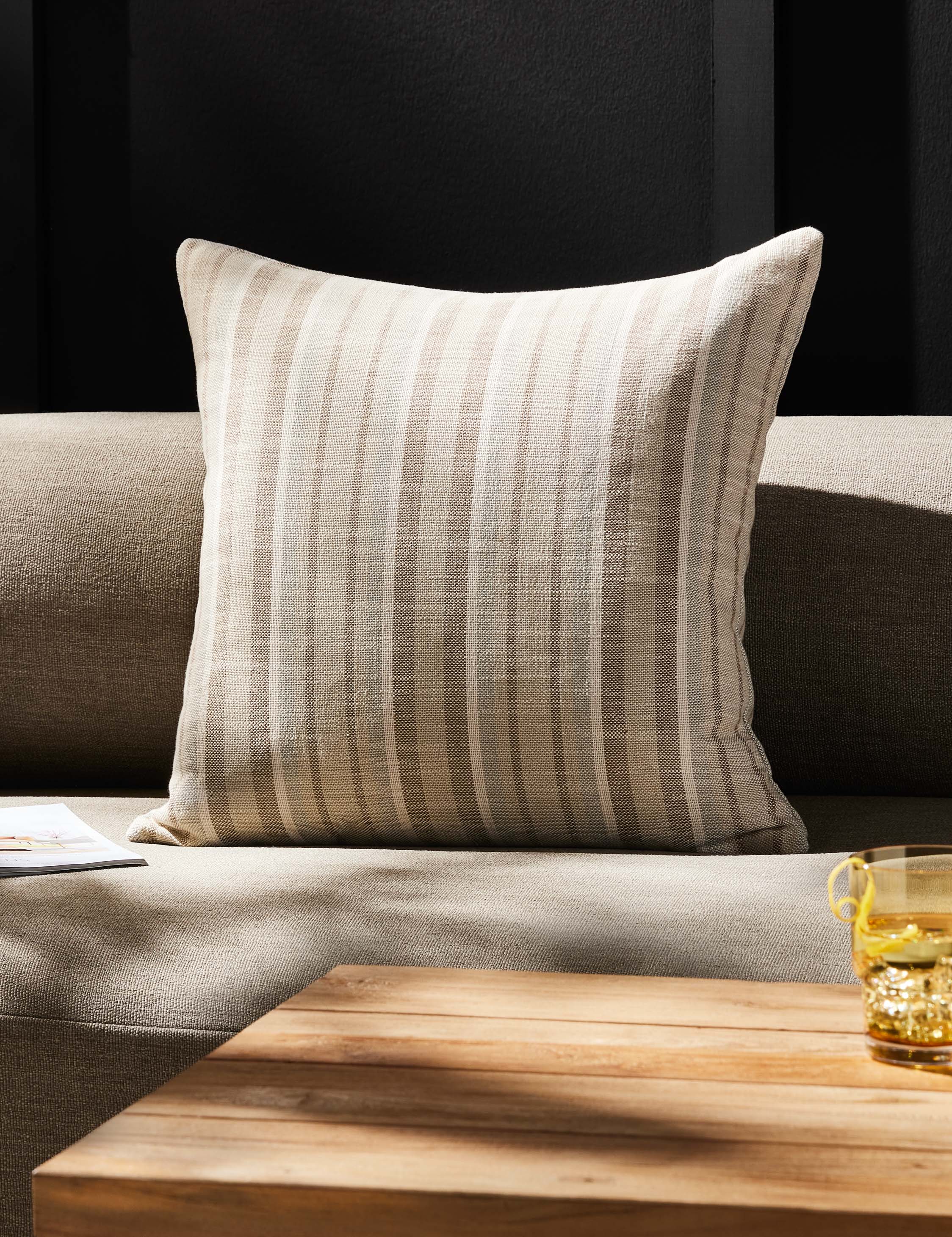 Fiorella Indoor / Outdoor Pillow