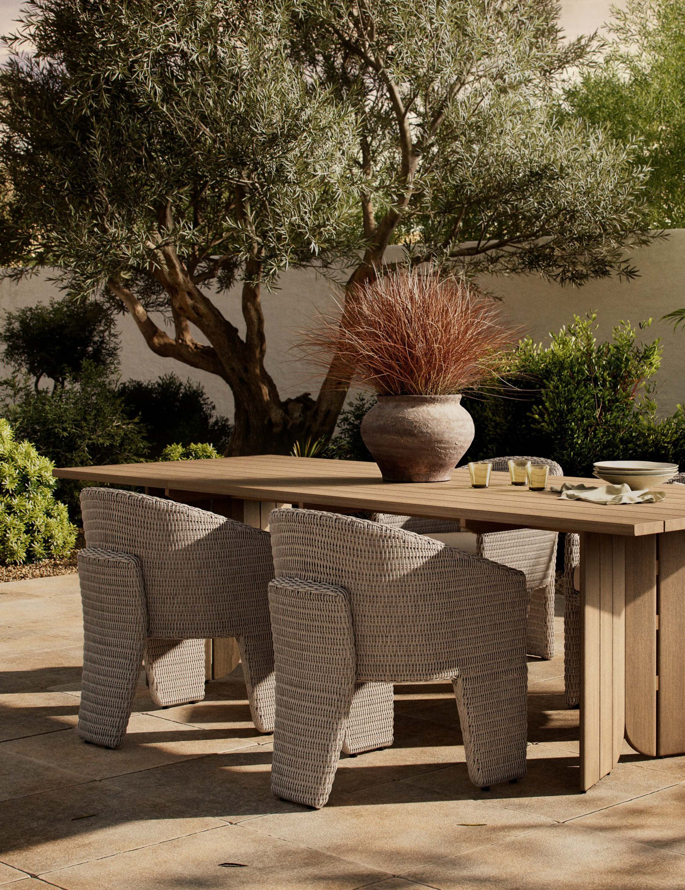 Ess Dining Giorgio Indoor / Outdoor Dining Table