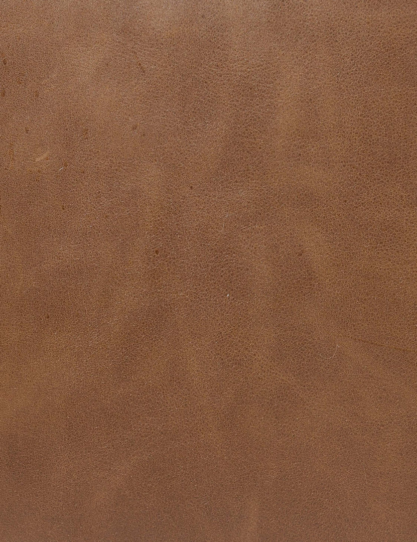 #color::mahogany-leather