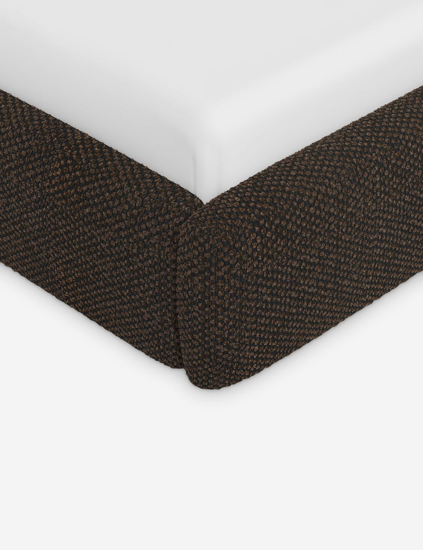 #color::brown-basket-boucle #size::full #size::queen #size::king #size::cal-king
