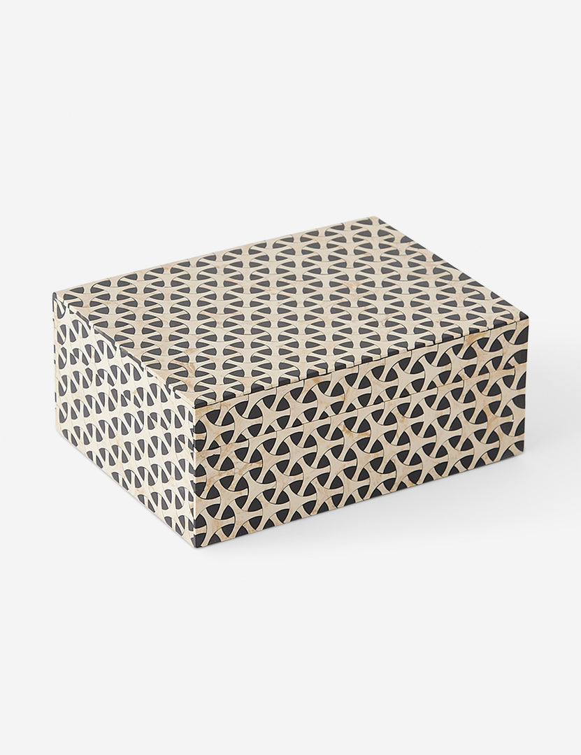 #size::small | Gerzon geometric design resin decorative box.