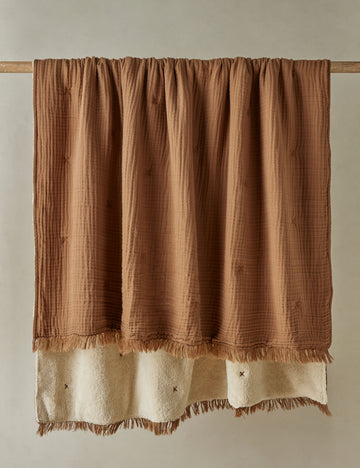 #color::chestnut