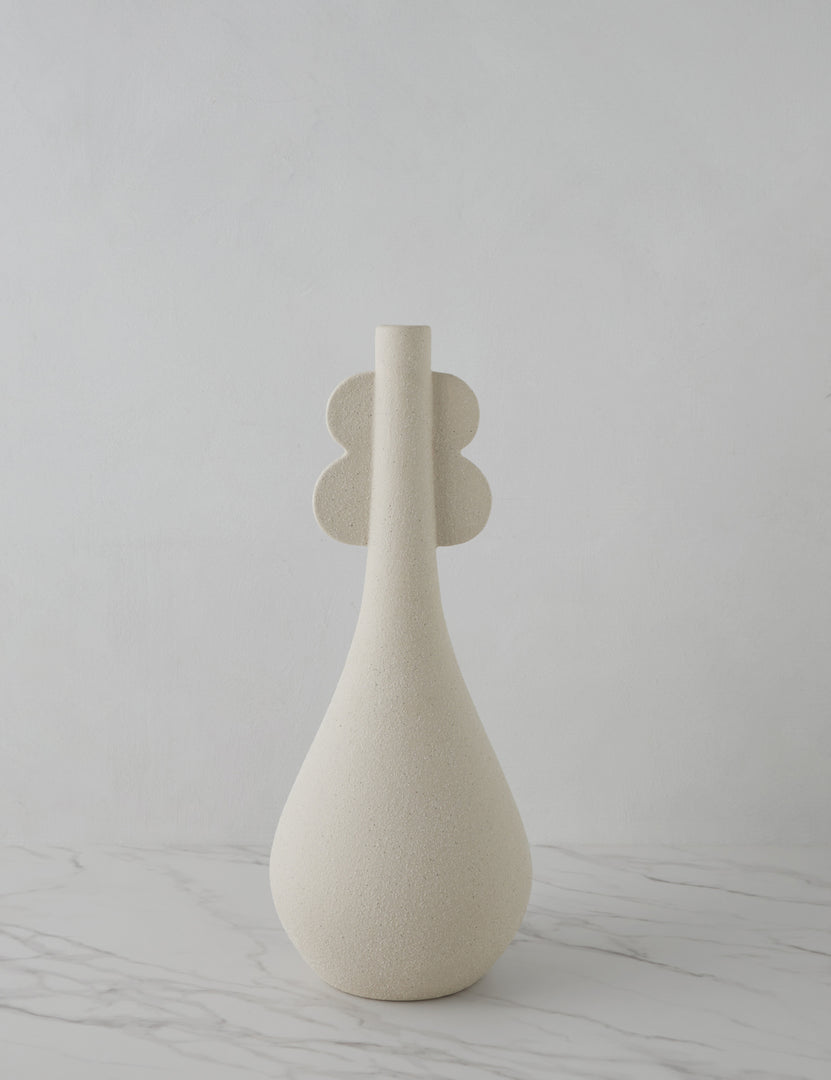 #color::natural | Atalia modern textured sculptural vase.