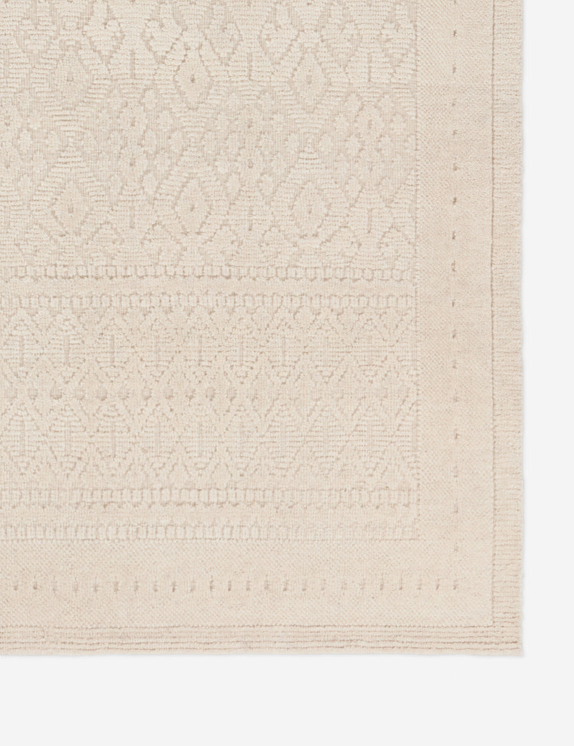 #size::5--x-8- #size::8--x-11- #size::9--x-13- #size::10--x-14- | Corner details of the Pavan moroccan-inspired hand-knotted wool rug