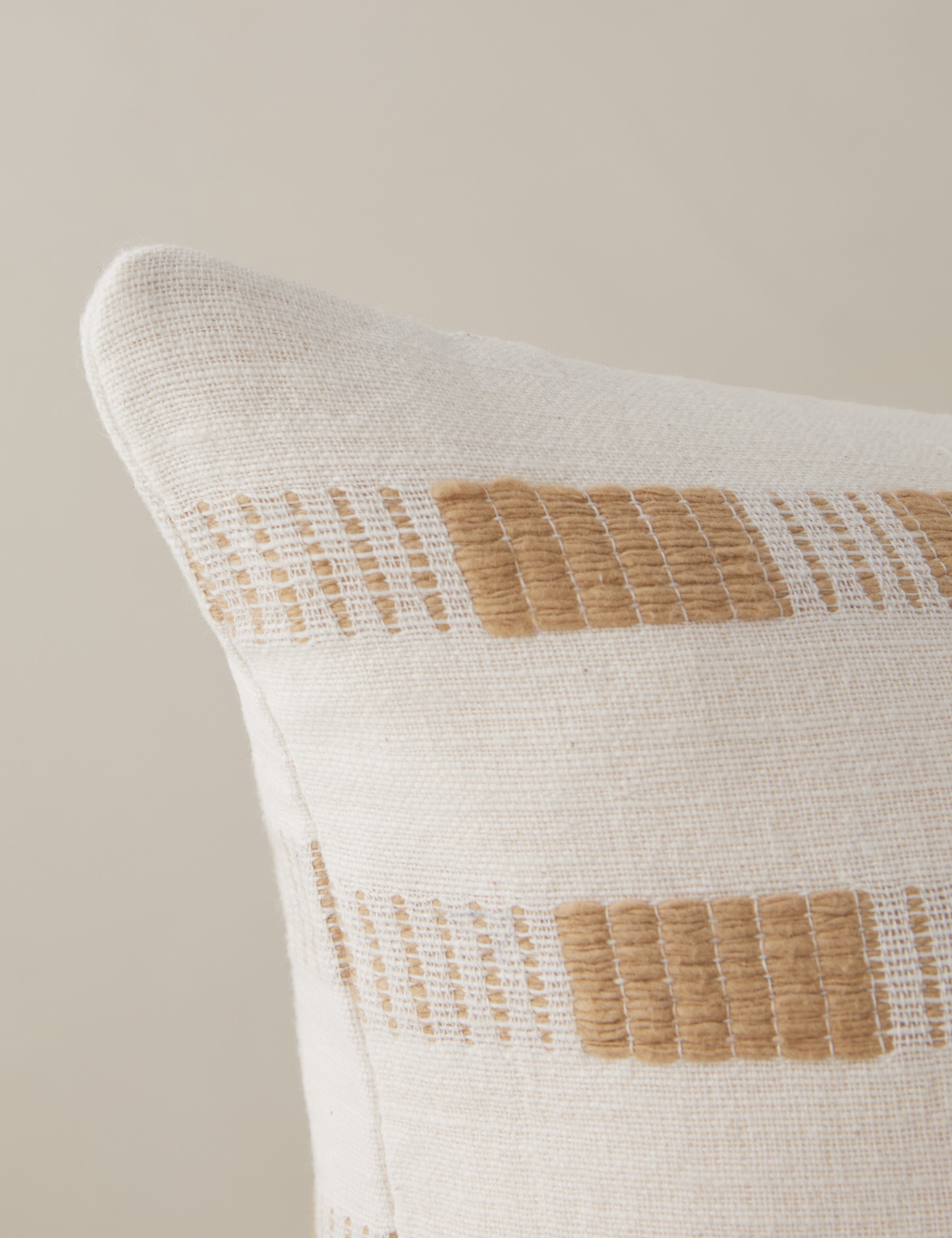 Bolé Road Textiles Bertu Pillow - Thumbnail 2