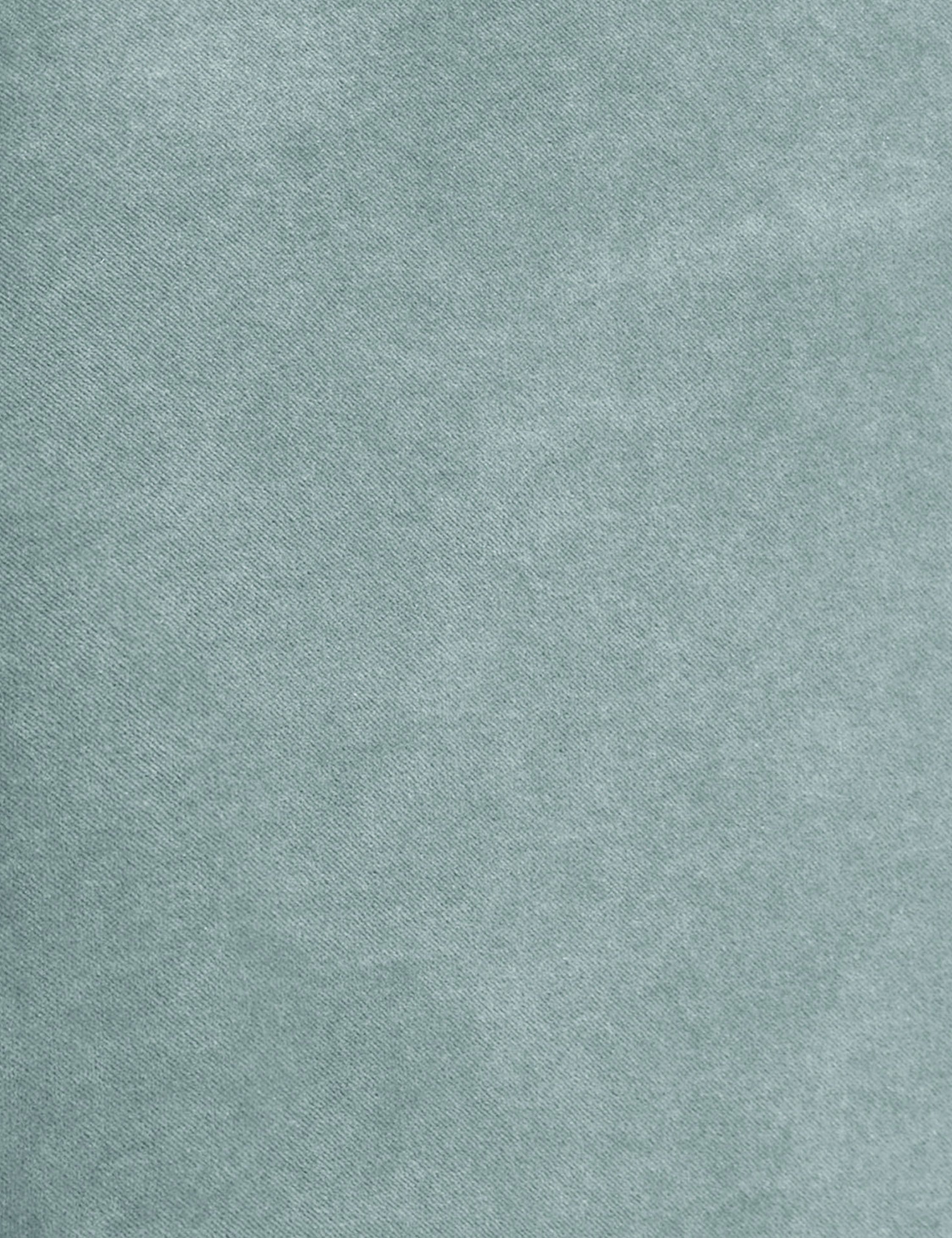 Sky Blue Velvet Swatch