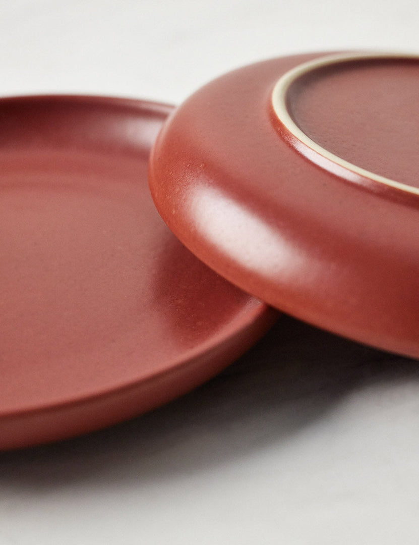 #color::cayenne #style::bread-plates--set-of-6