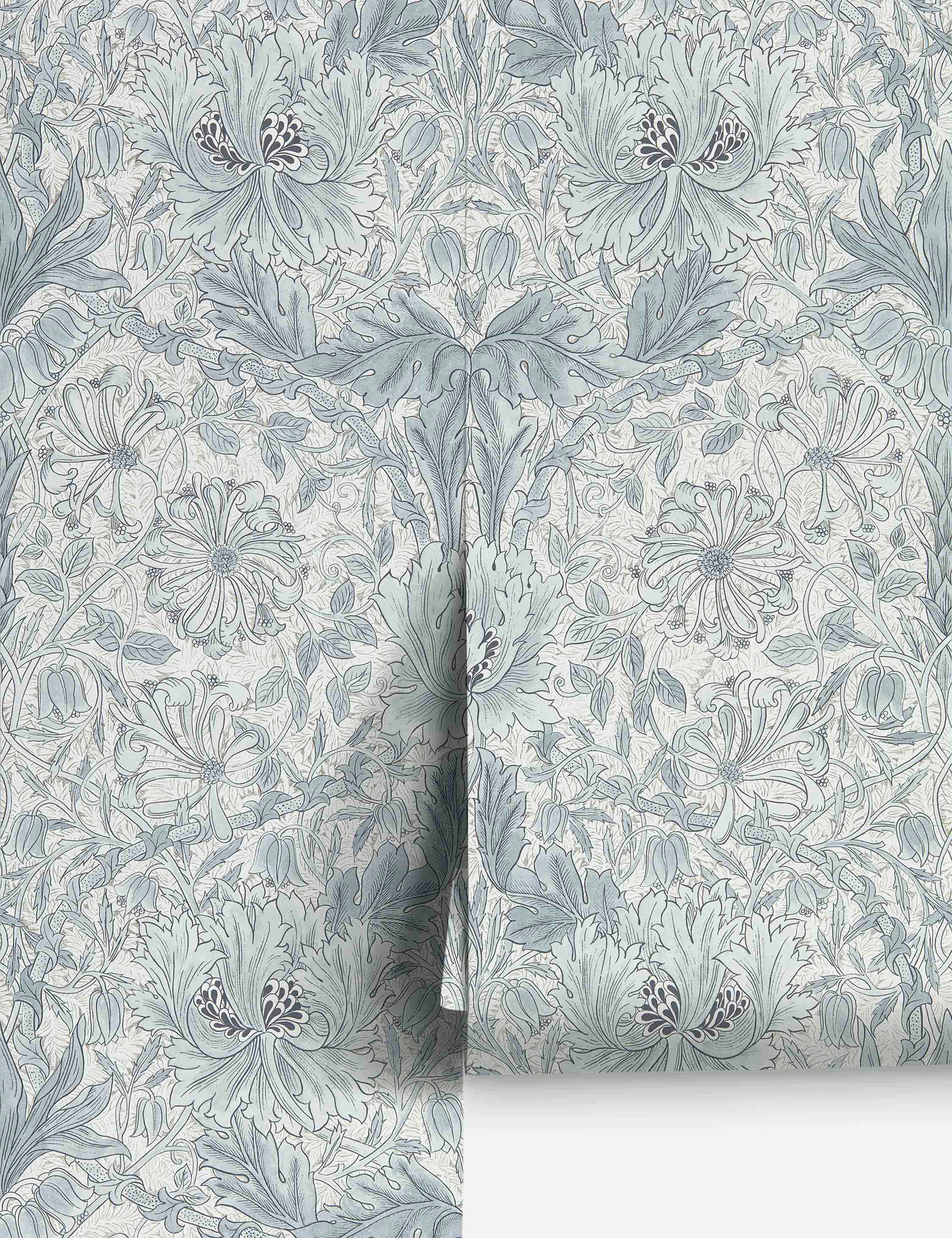 Morris & Co. Pure Honeysuckle & Tulip Wallpaper - Thumbnail 3