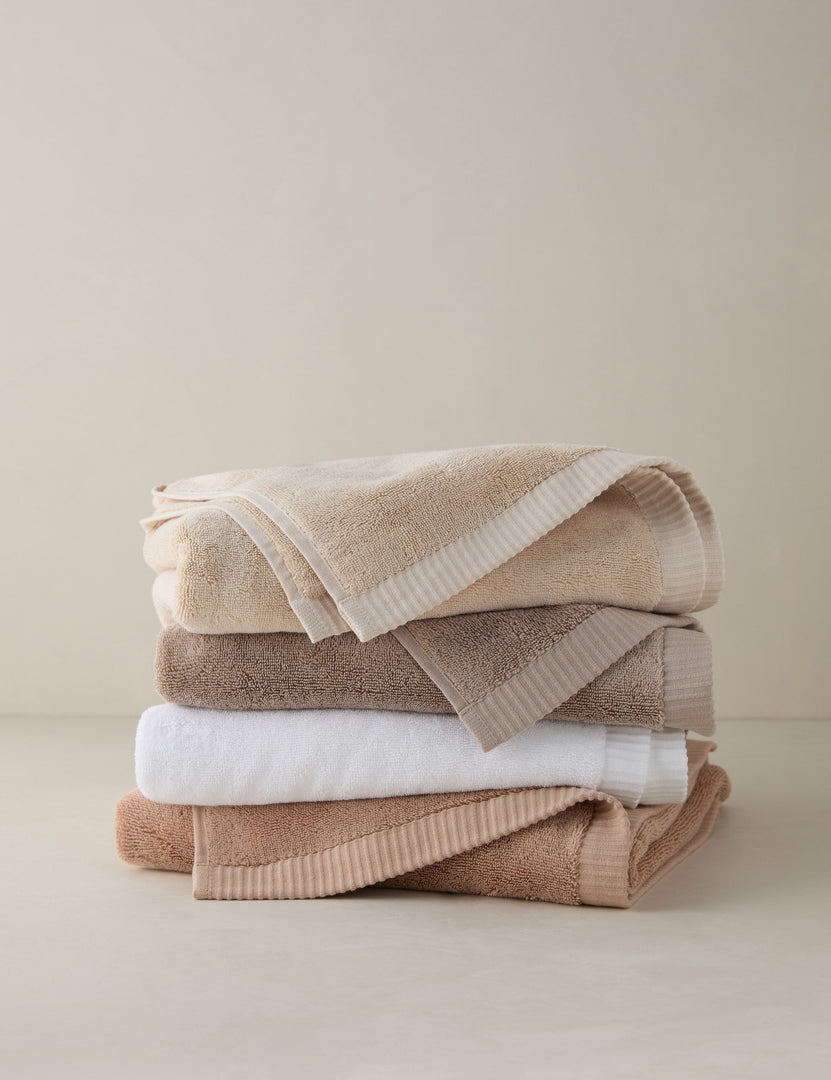#color::white #color::taupe #color::blush #color::sand #style::bath-sheet #style::bath-towel #style::hand-towel #style::washcloth #style::towel-set