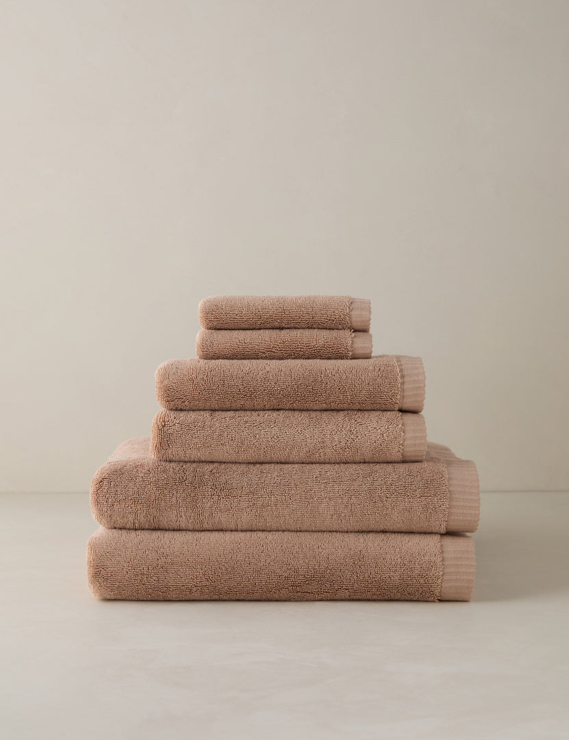 #color::blush #style::bath-sheet #style::bath-towel #style::hand-towel #style::washcloth #style::towel-set