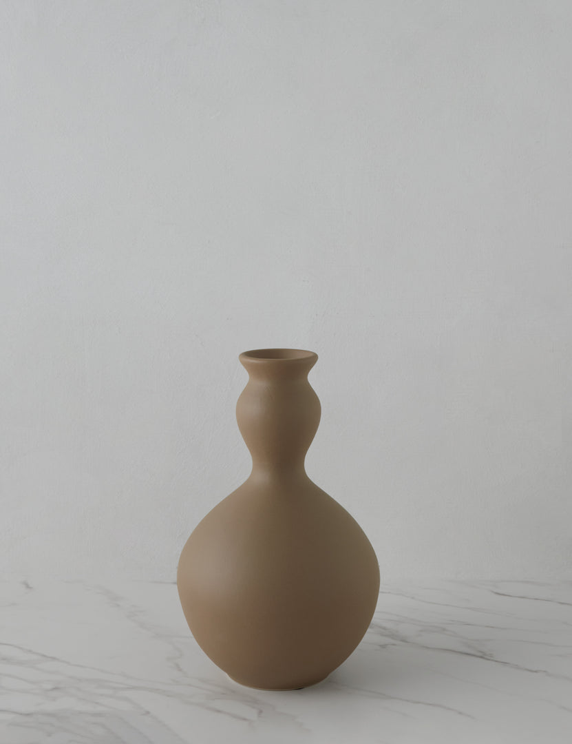 #color::brown | Elias wavy sculptural vase.