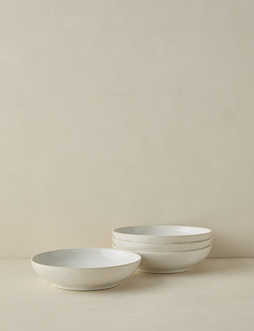 #color::white #style::pasta-bowls--set-of-4