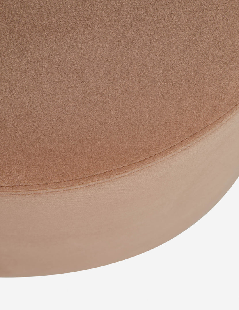 #color::blush-velvet | Close up of the Judson modern round velvet dining chair.
