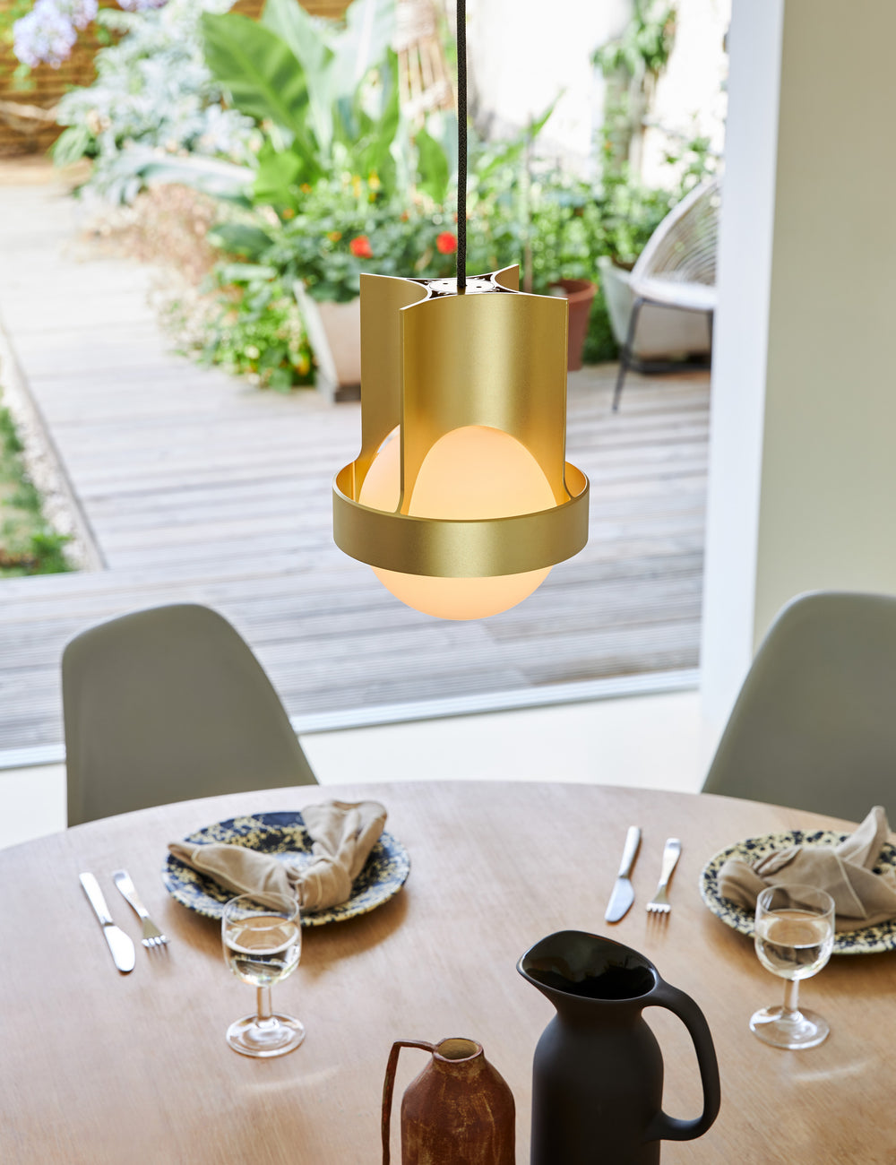Loop Pendant Light with Sphere IV by Tala