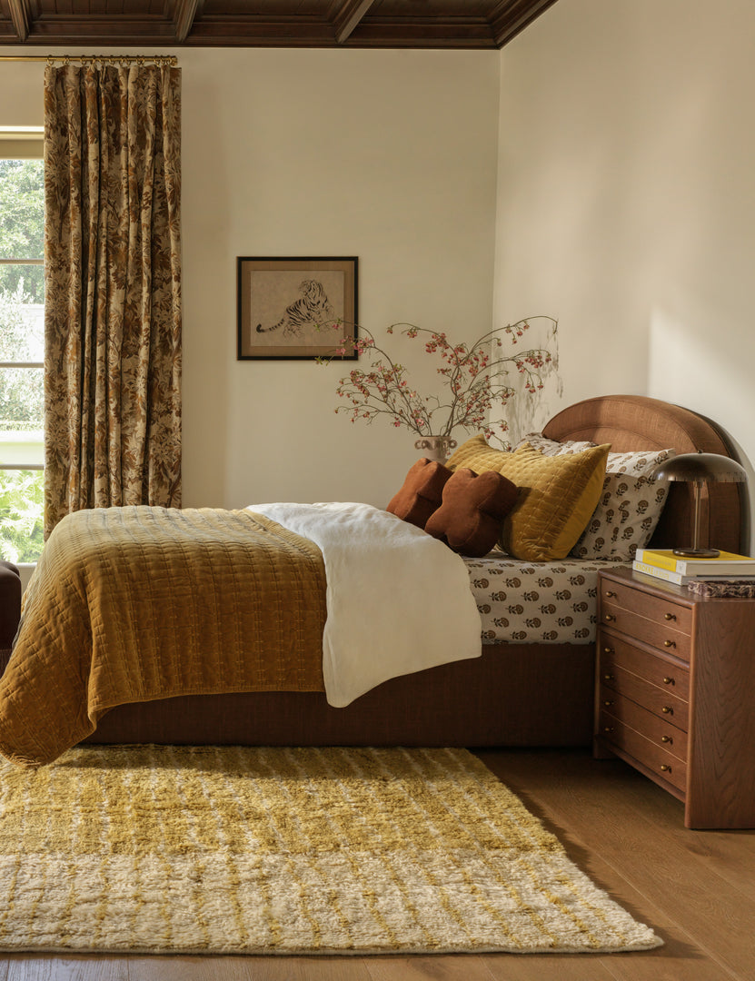 #color::marigold #size::standard #size::king  #size::euro