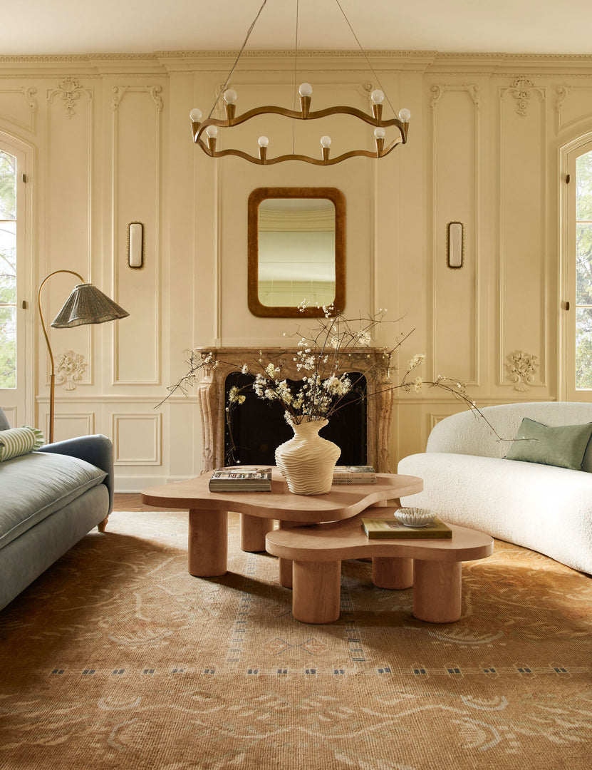 #color::natural #size::large #size::small