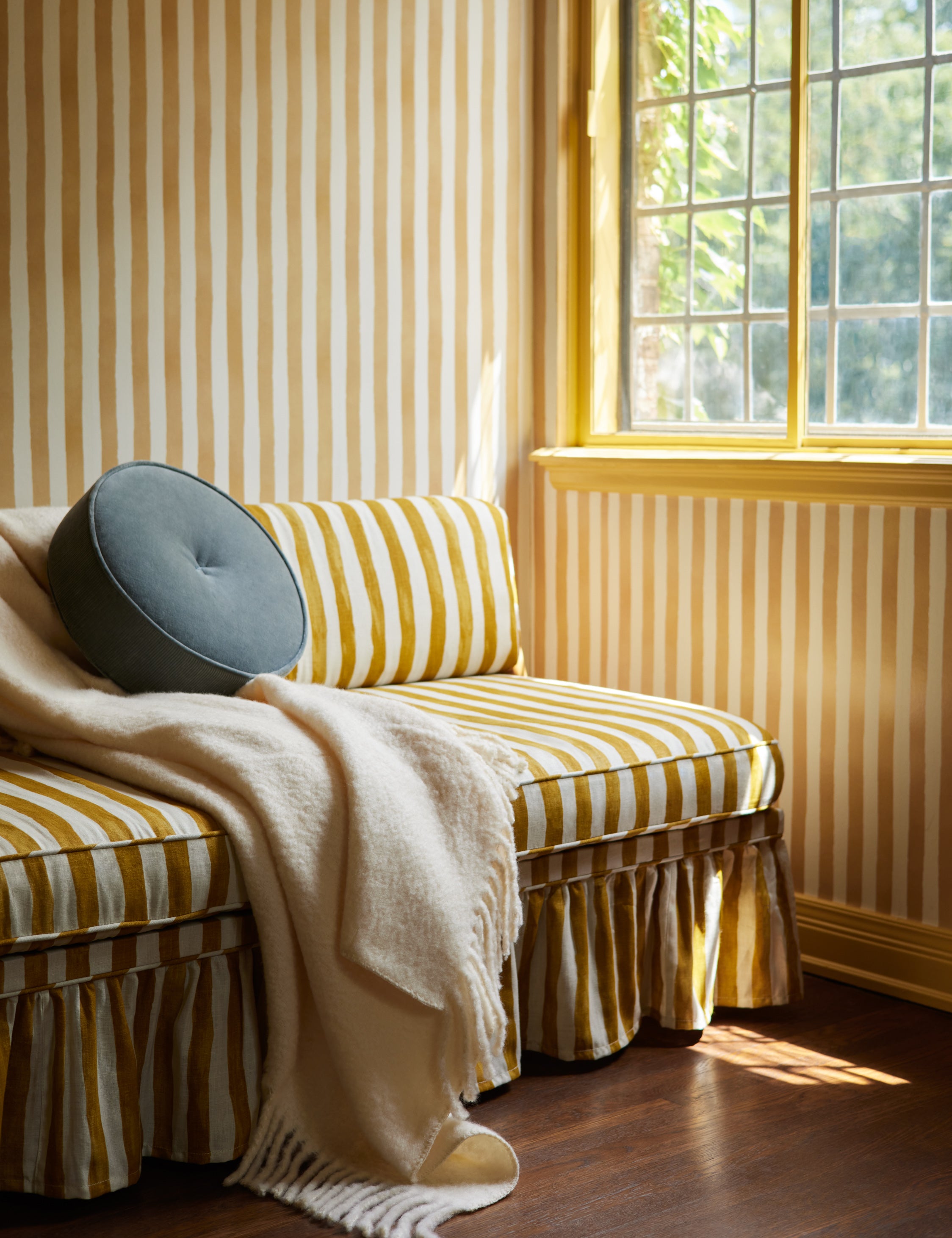 Snug Throw - Thumbnail 5