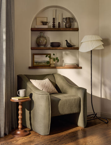 #color::natural #style::lumbar #style::square #fill::pillow-cover-only #fill::with-feather-down-insert
