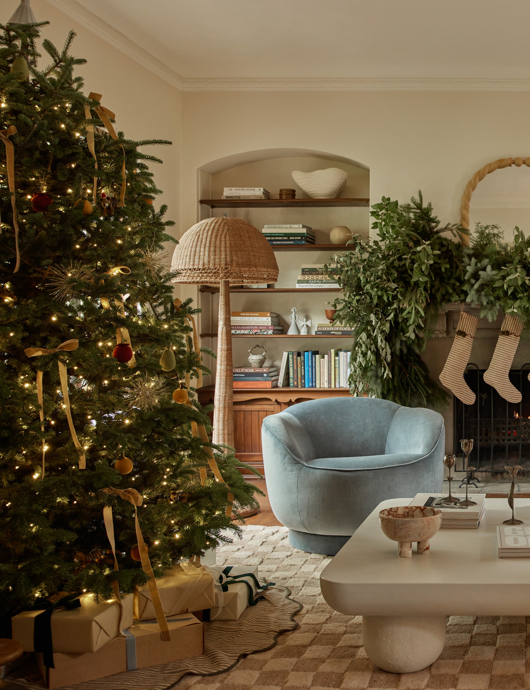 Lanie Tree Skirt - Thumbnail 5