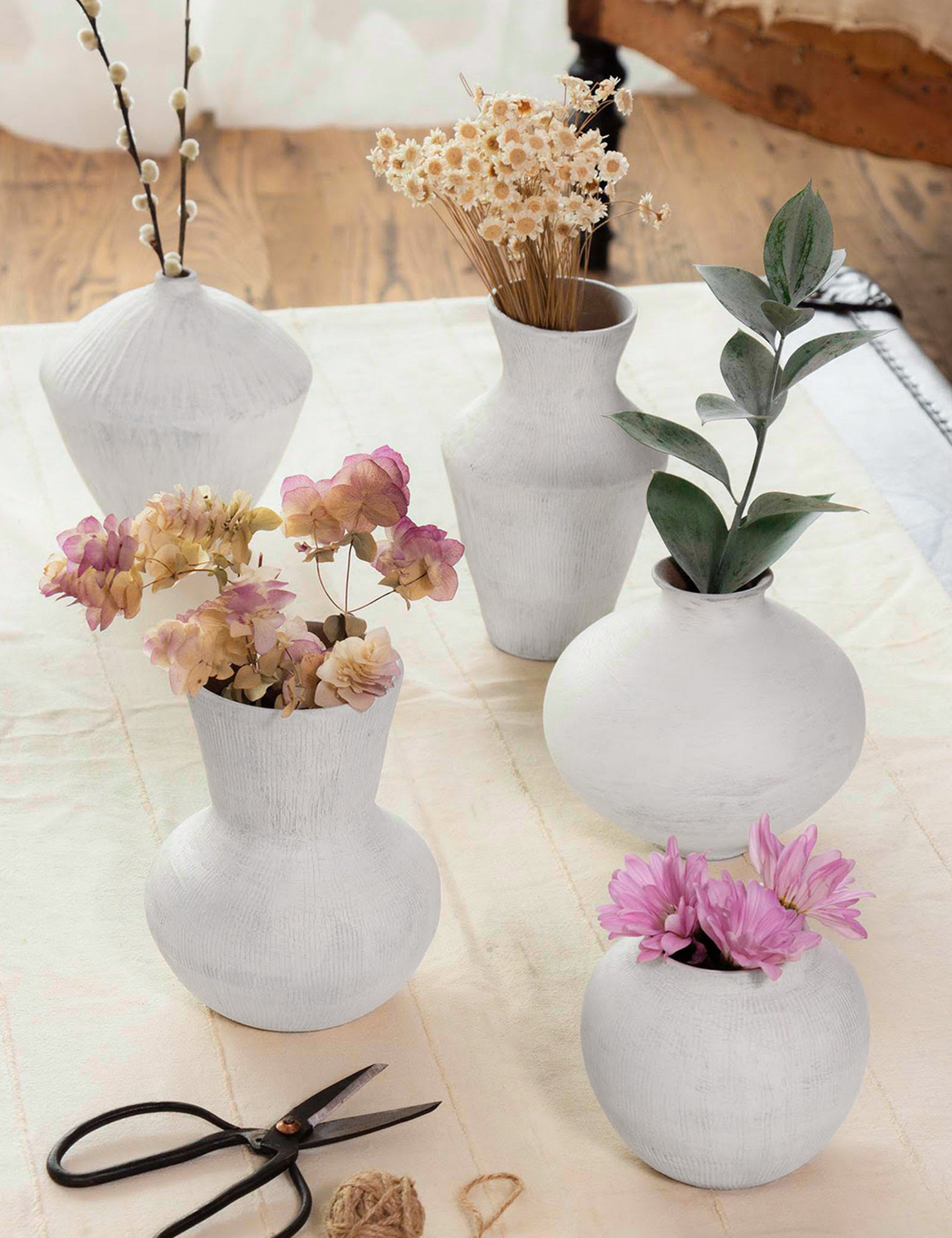 Noor Ceramic Vases (Set of 5) - Thumbnail 5