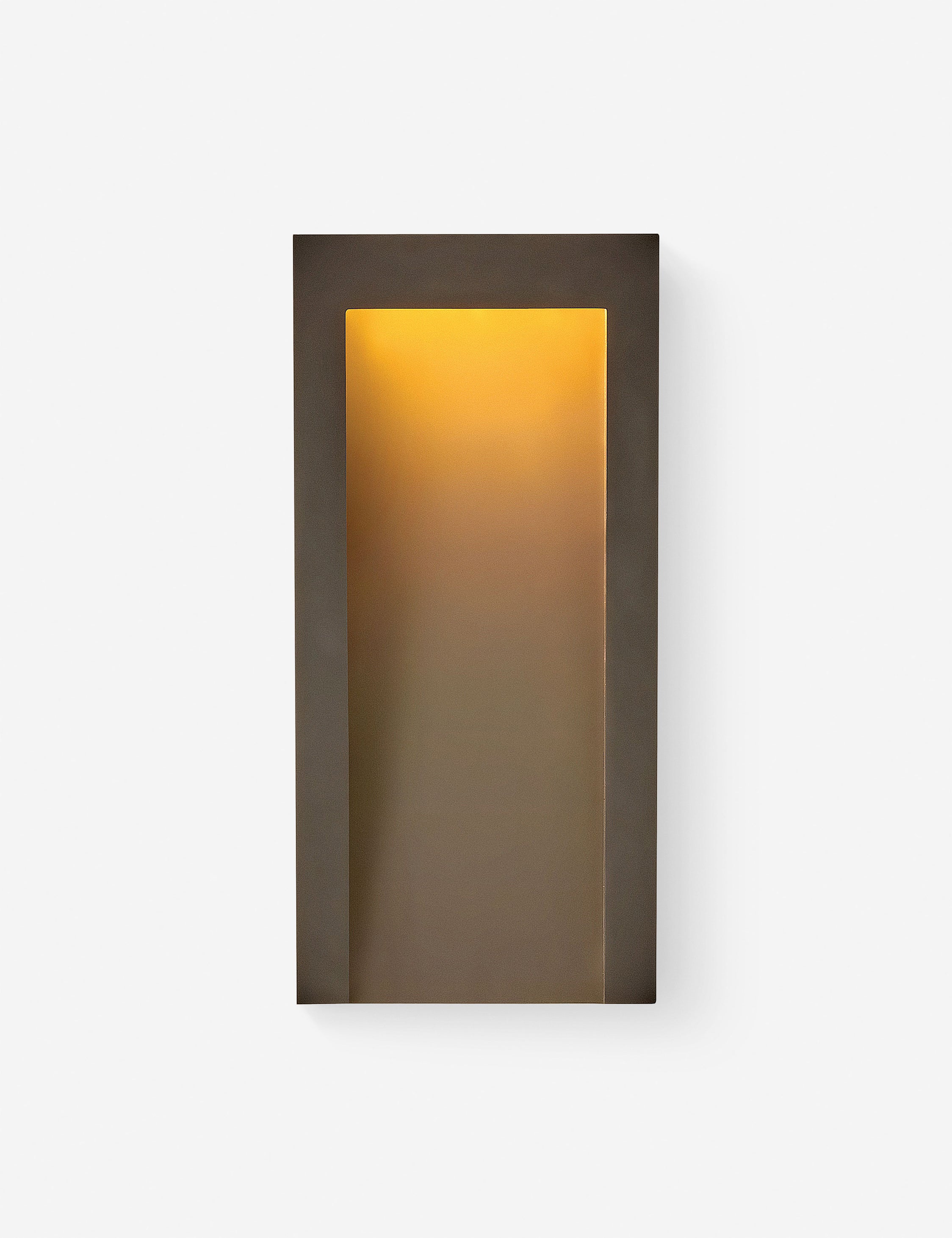 #color::bronze #size::medium