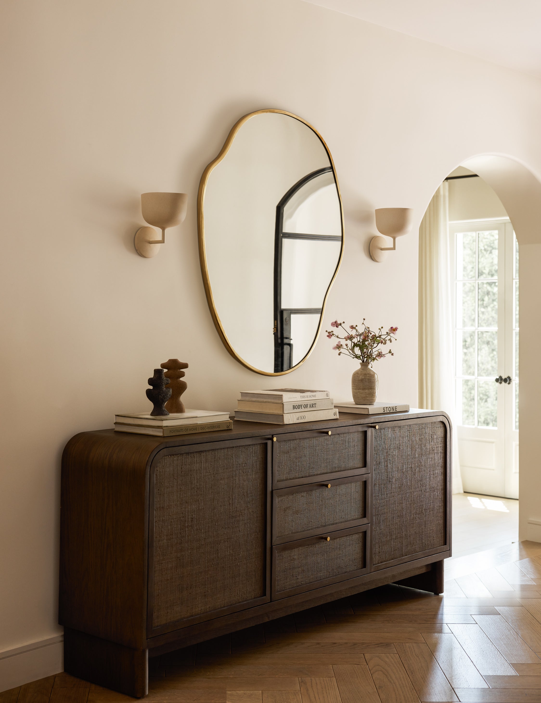 Lulu and Georgia Talley Sconce - Thumbnail 4