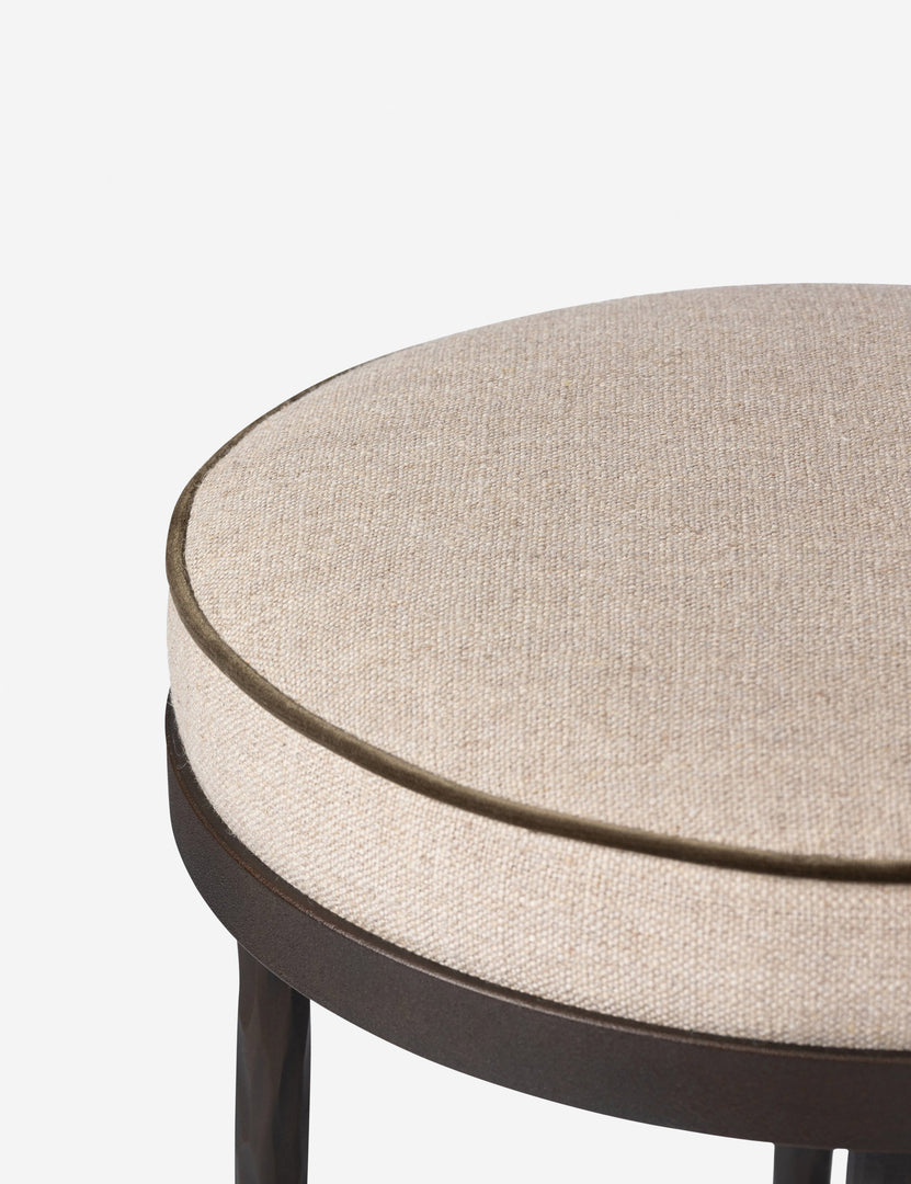 #color::taupe #size::bar