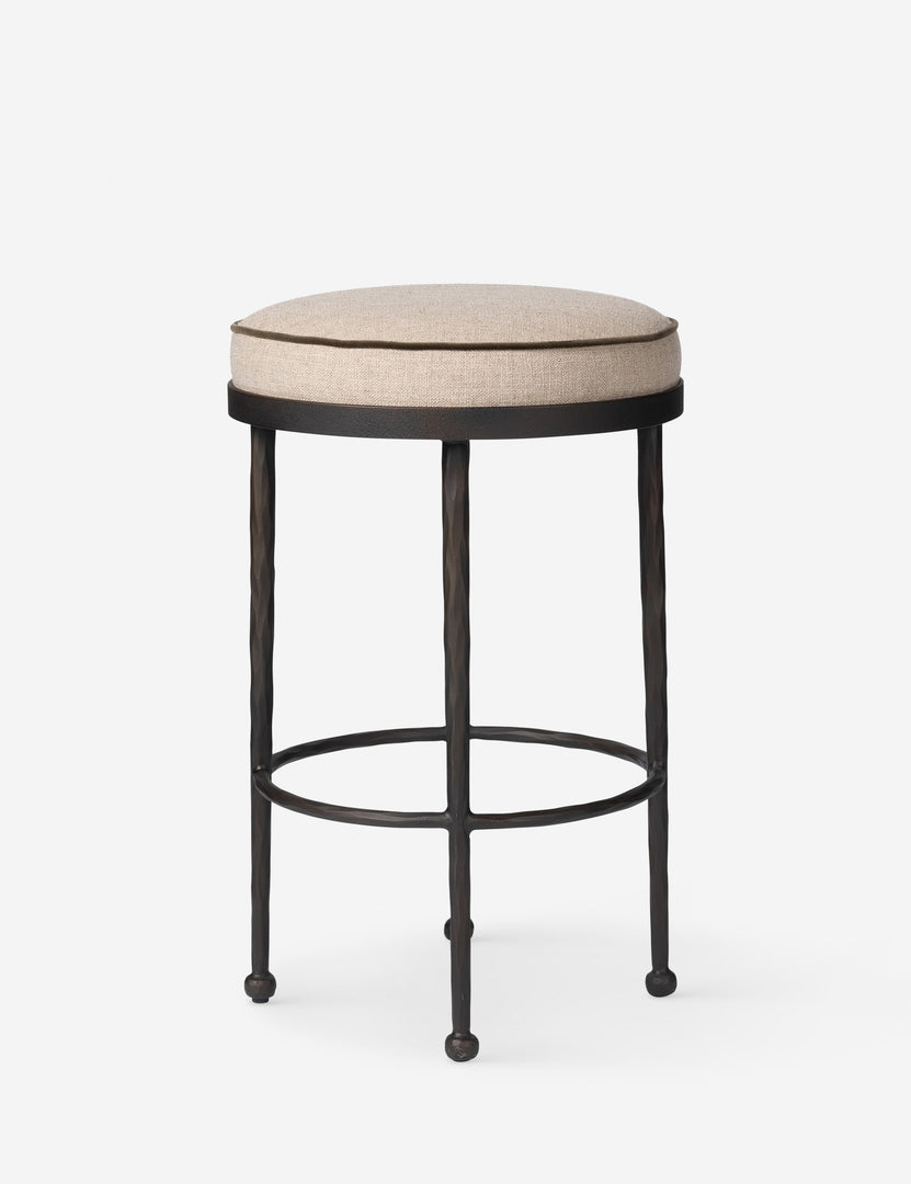 #color::taupe #size::counter