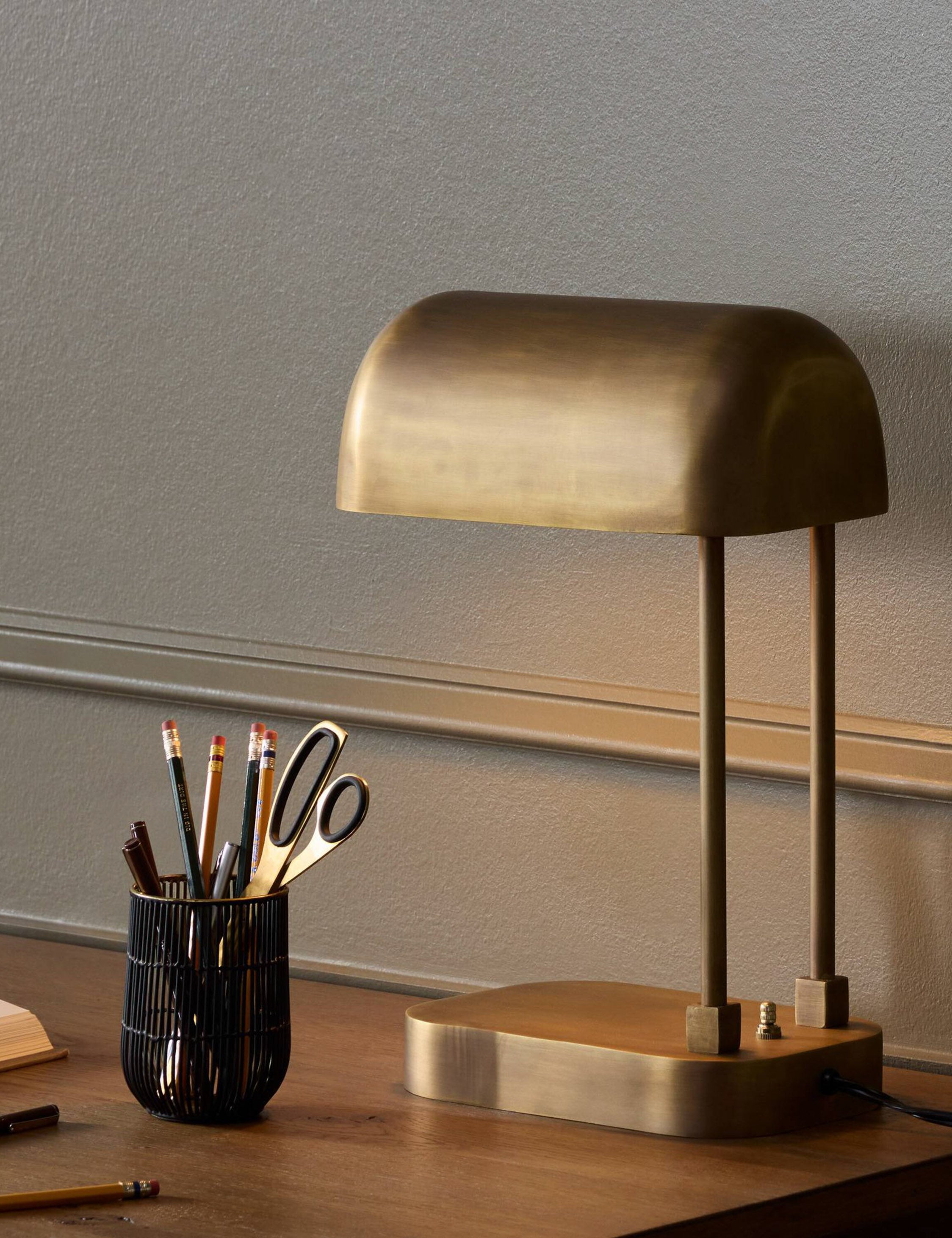 Gafney Desk Lamp - Thumbnail 4