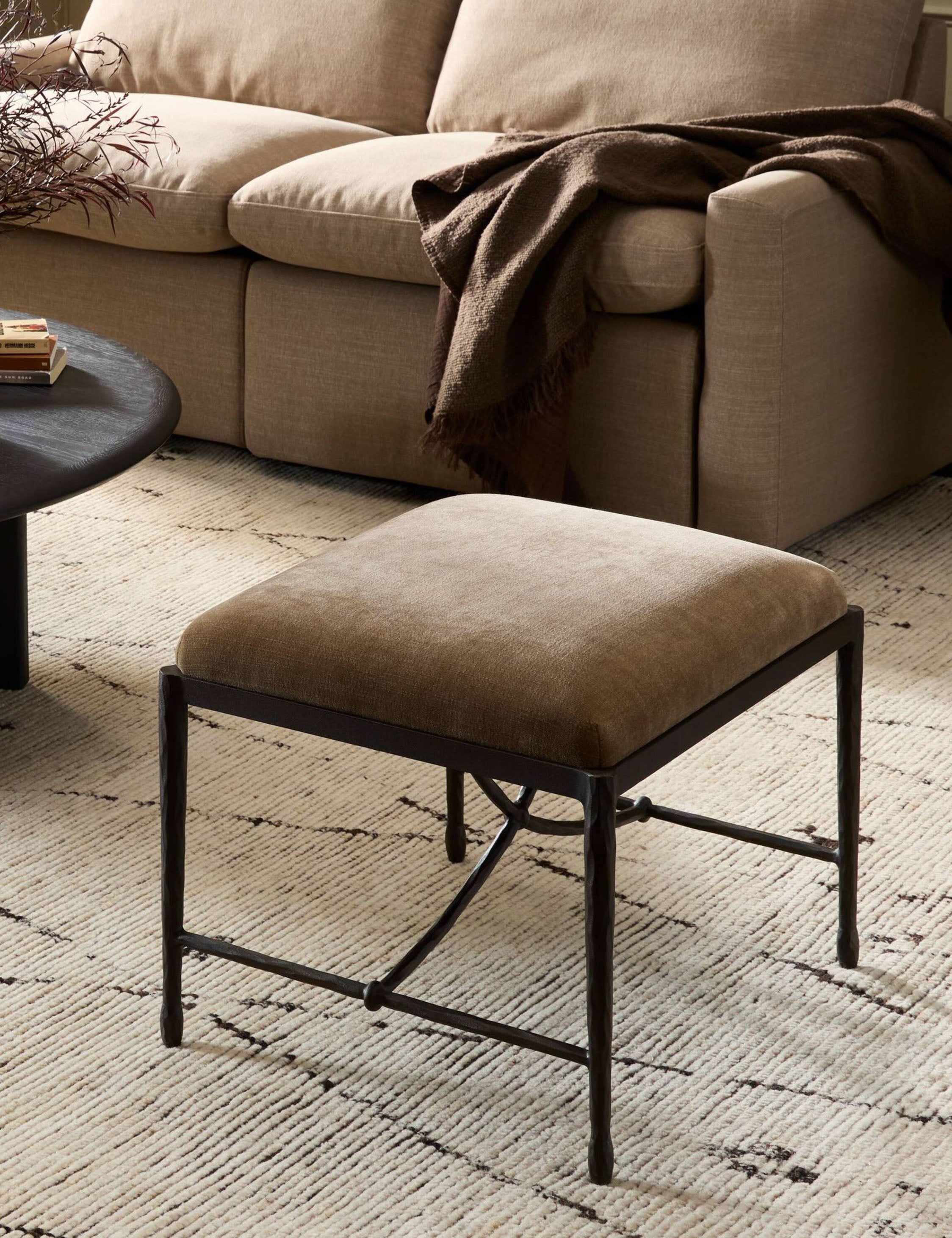 Perlaza Stool - Thumbnail 3