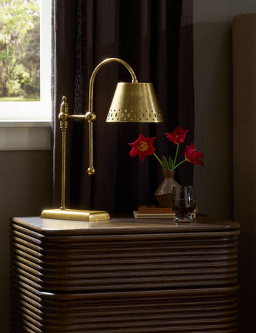 #color::aged-brass