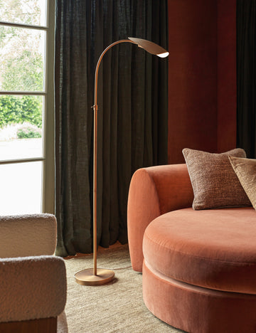 #color::cream-and-antique-brass