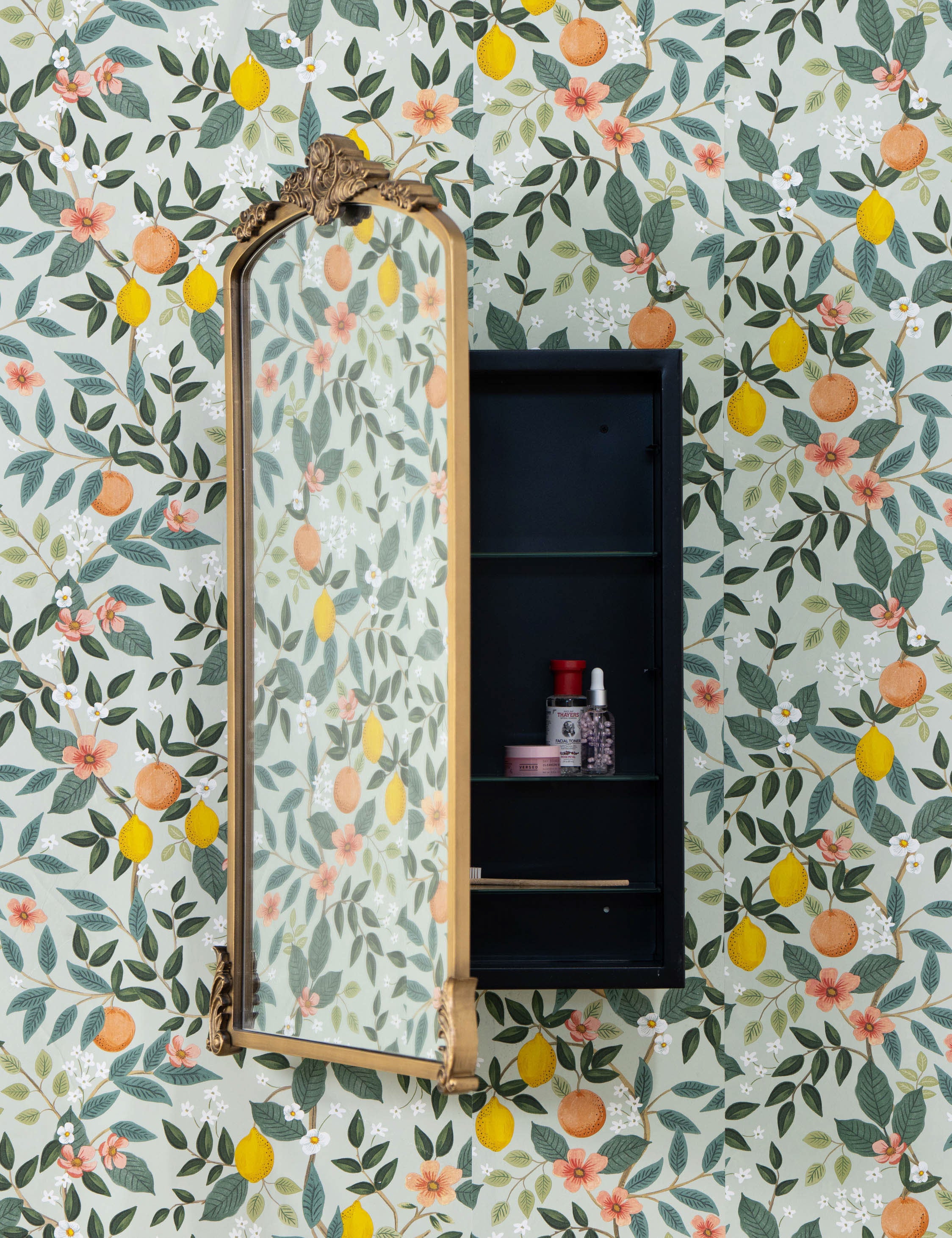 Lulu and Georgia Casserly Medicine Cabinet - Thumbnail 4