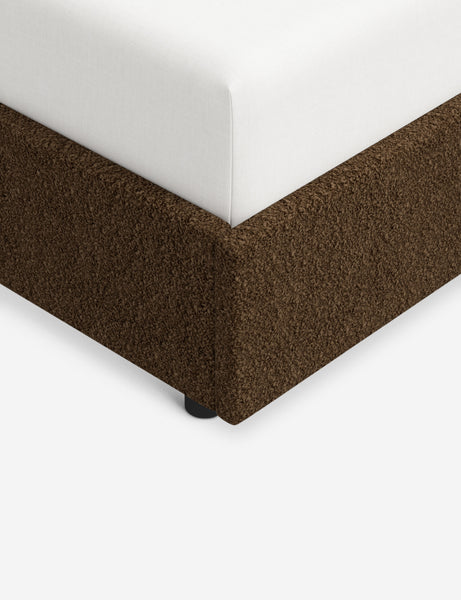#color::brown-luxe-boucle #size::cal-king #size::full #size::king #size::queen #size::twin