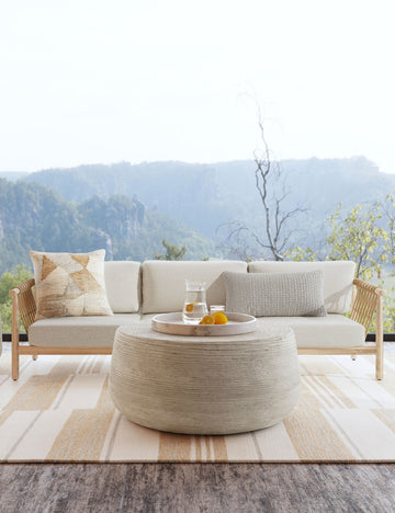 #color::taupe
