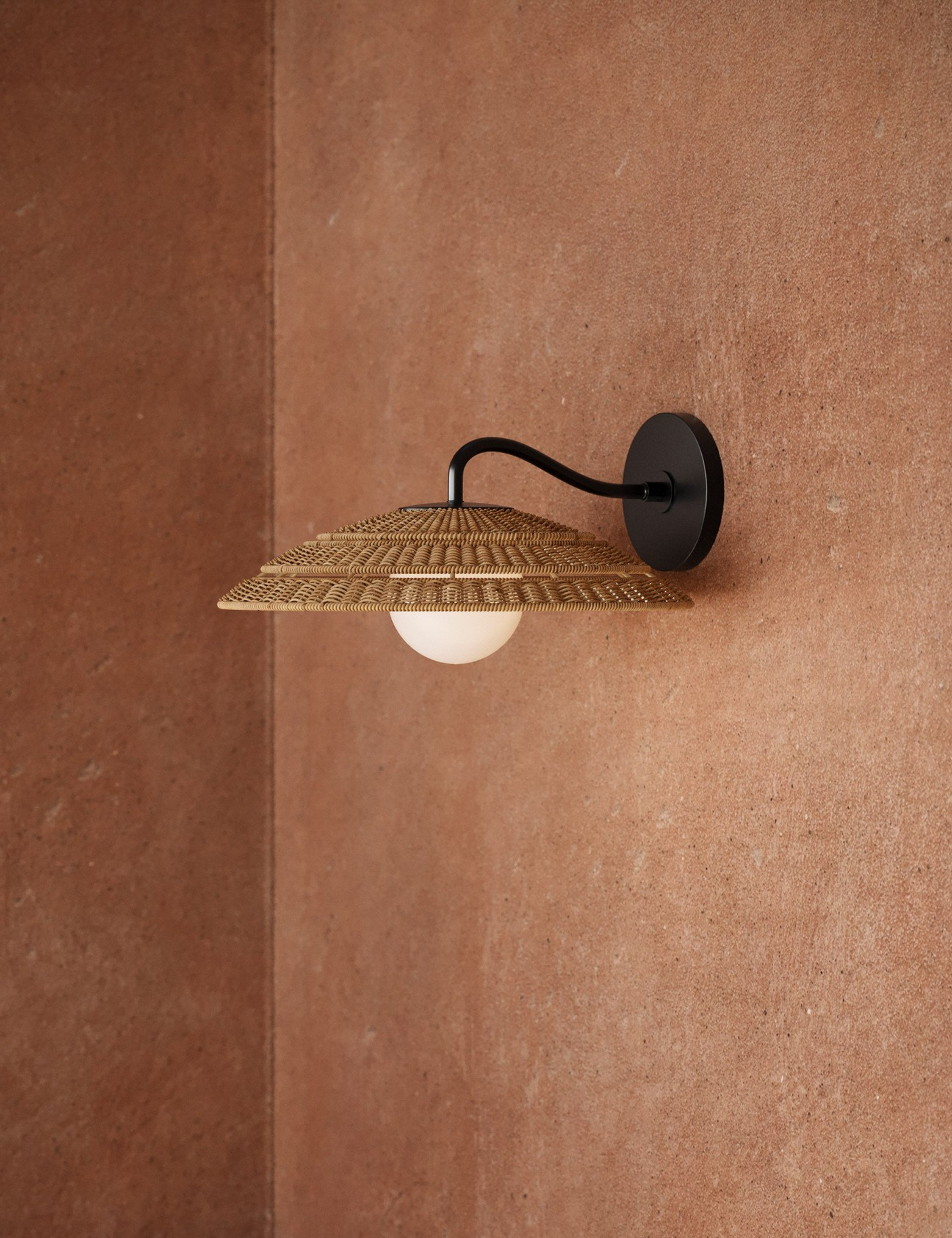 Sabella Outdoor Sconce - Thumbnail 4
