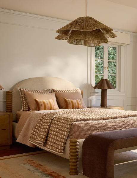 #color::blush #size::king #size::standard