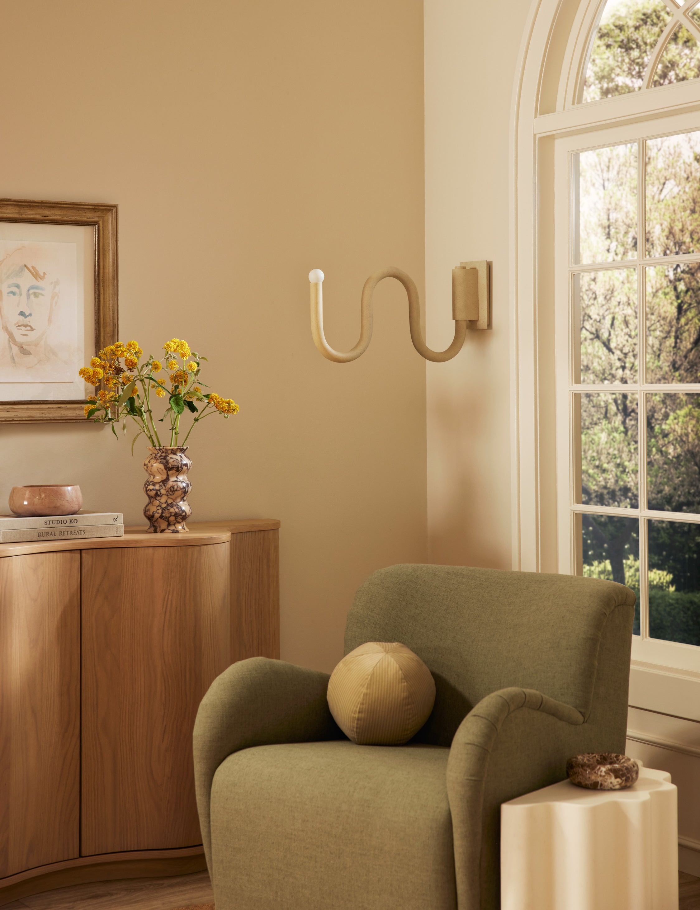 予約】新品 スプレヴォリ ルミエアヘアパック スライドホルダーポンプ付14700 Noor Swing Arm Sconce by Lolly Lolly Ceramics