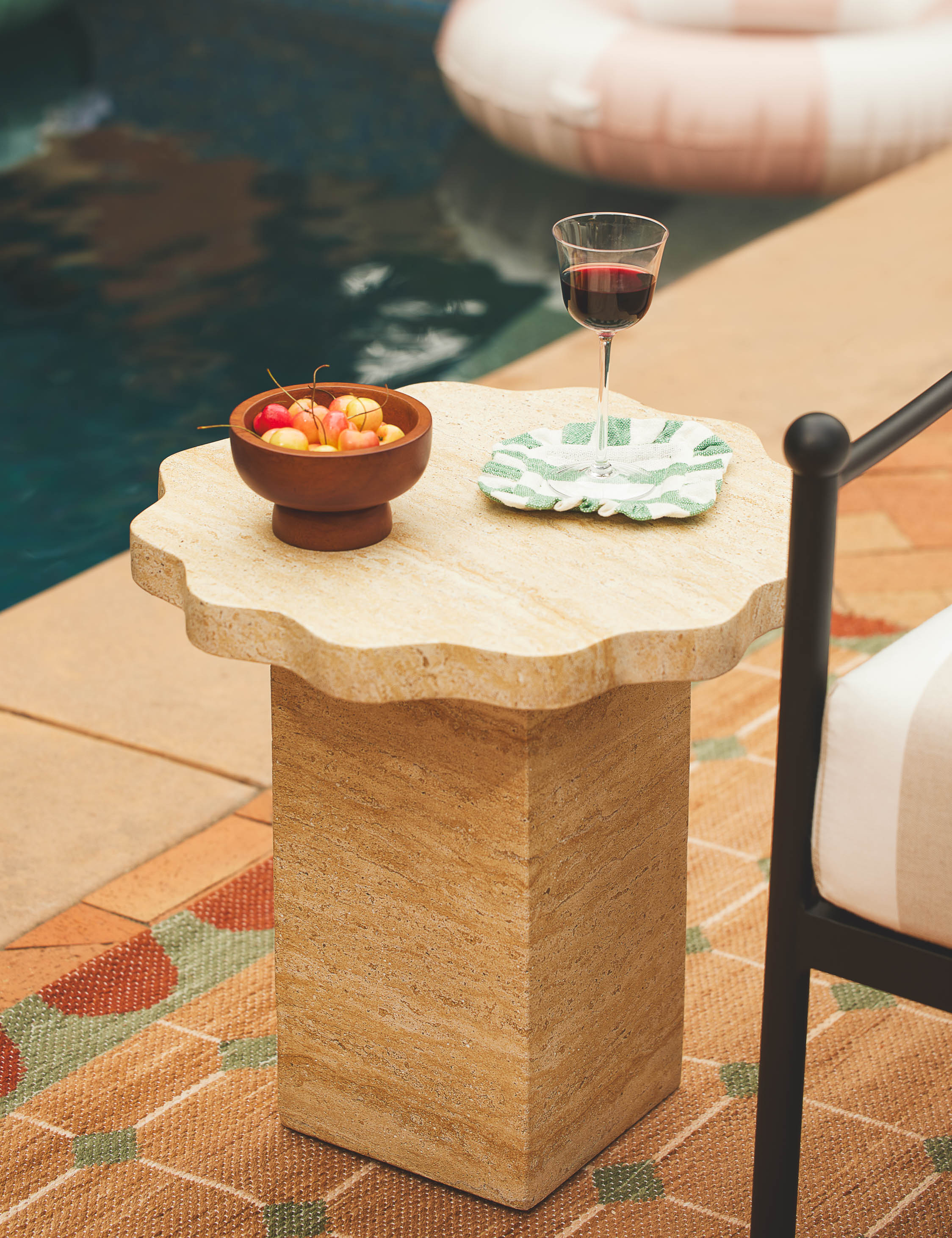 Sarah Sherman Samuel Scalloped Side Table - Thumbnail 4