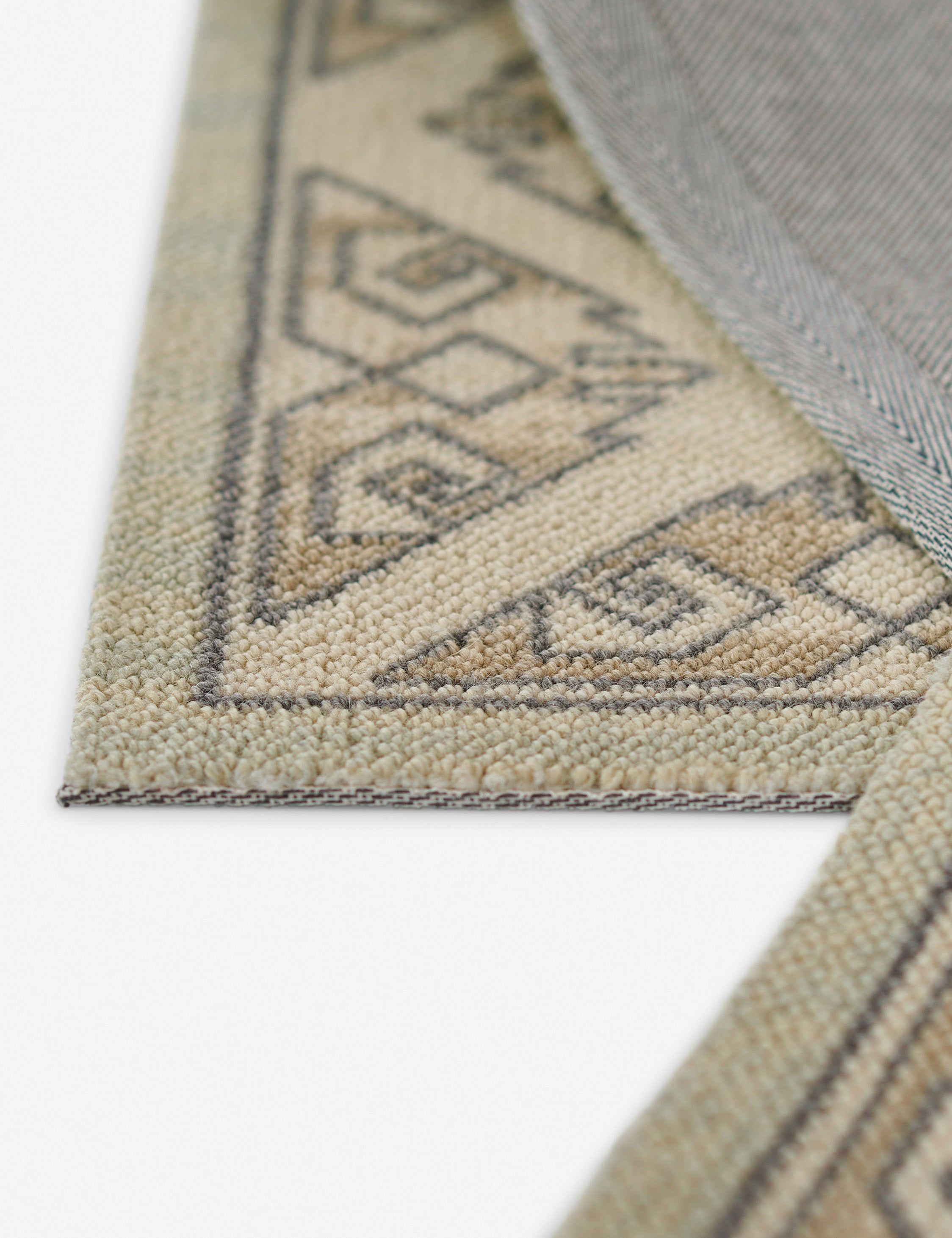 Navia Wool-Blend Rug - Thumbnail 4